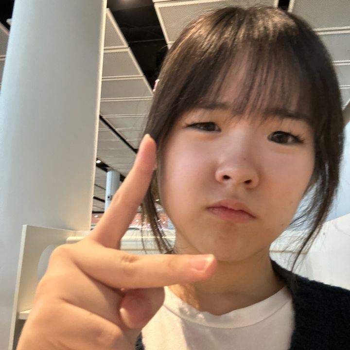 Profile Picture of zineen (@matchaeunwoo) on Tiktok