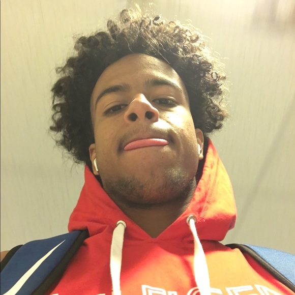 Profile Picture of Erik Surratt (@emoney2001) on Poshmark