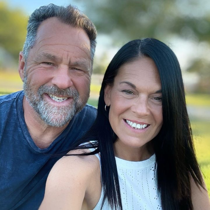 Profile Picture of LauranDavid (@laurandavid) on Tiktok