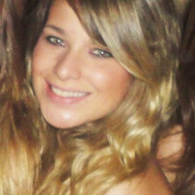 Profile Picture of Roberta Carvalho (@Robertinhac) on Twitter