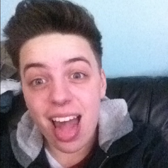 Profile Picture of Jordan Attanasio (@jordan543) on Poshmark
