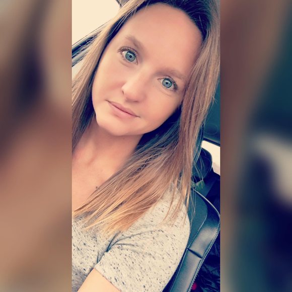 Profile Picture of Emily Hegler (@emhegler24) on Poshmark