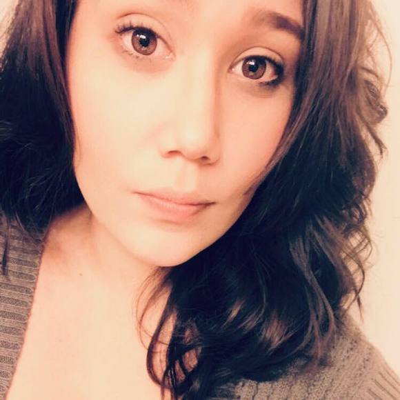 Profile Picture of Annmarie Gulliford (@a_gulliford) on Poshmark