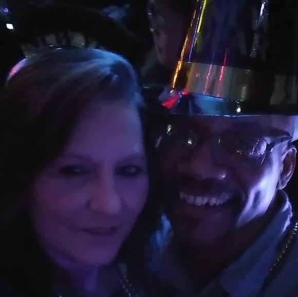 Profile Picture of Glenda Vanderwende (@g_vanderwende) on Poshmark