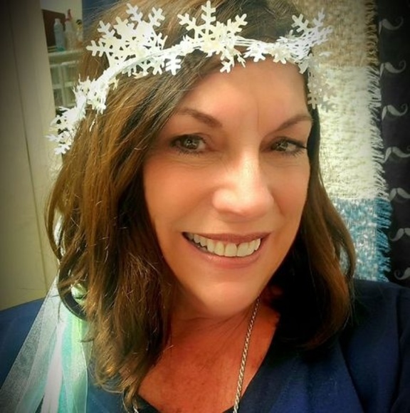 Profile Picture of Cheryl Sharpe (@shopcocos) on Poshmark