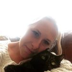 Profile Picture of Vikki Wright (@vleewright84) on Instagram