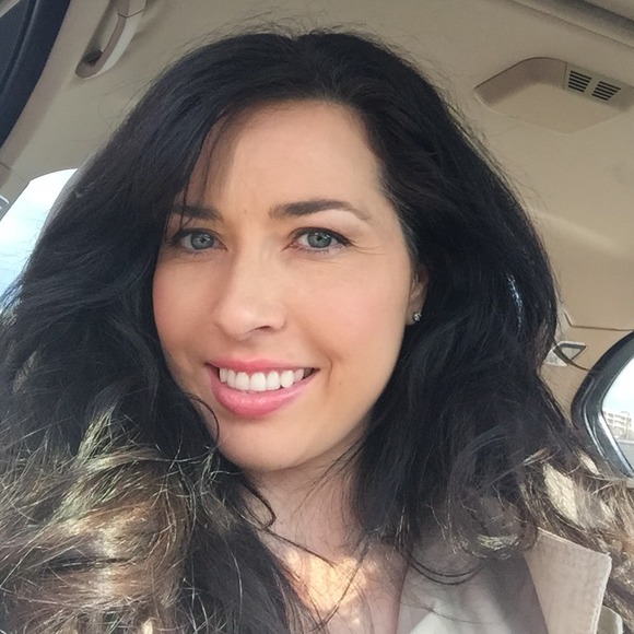 Profile Picture of Marla Sharpe (@marlasharpe) on Poshmark