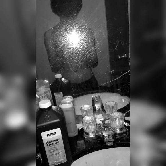 Profile Picture of Nathan Ledford (@snsonabj) on Poshmark