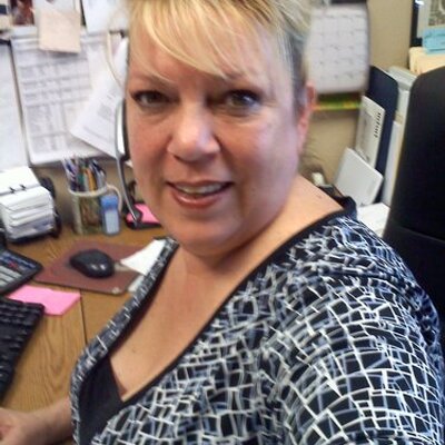 Profile Picture of R Lisa Massimo (@RLisaMassimo) on Twitter