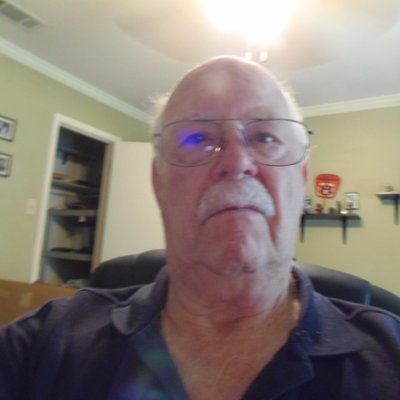 Profile Picture of Ronald Weaveron Twitter