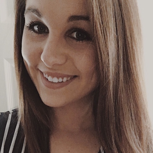 Michaela Frerer - Poshmark Profile Picture of Michaela Frerer (@mpf1994) on Poshmark