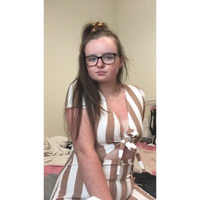 Profile Picture of Chloe (@chloeoconnor10) on Twitter