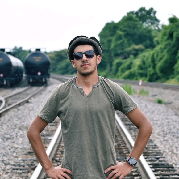 Profile Picture of Javid Darvish (@javid11) on Poshmark
