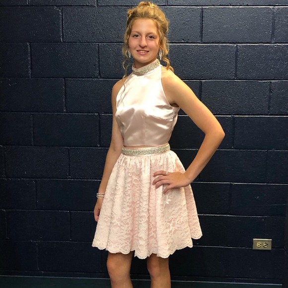 Profile Picture of Madison Reese (@madisonreese473) on Poshmark