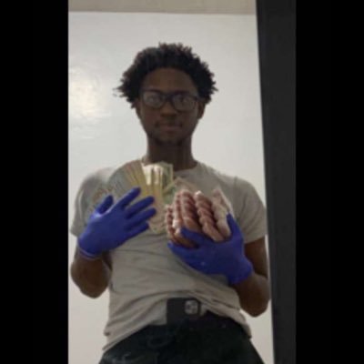 Profile Picture of Detrimentally Hornyon Twitter