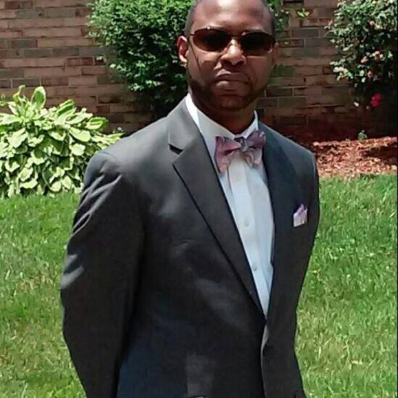 Frank Turner - Poshmark Profile Picture of Frank Turner (@coraturner) on Poshmark