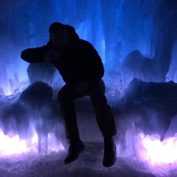 Profile Picture of Nicholas Thayer (@nwthayer) on Poshmark