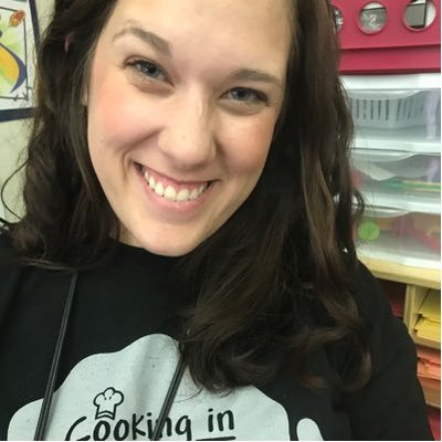 Profile Picture of Nancy Shields (@nshields17) on Twitter