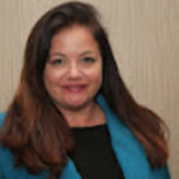 Profile Picture of Jana Eschbach (@janaeschbach) on Poshmark