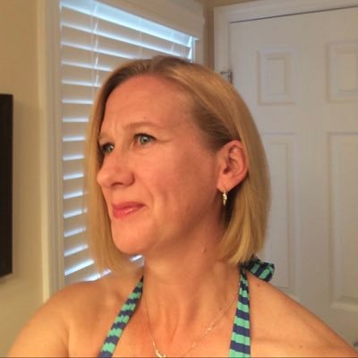 Profile Picture of Cindy Motamen (@mominraleigh) on Twitter