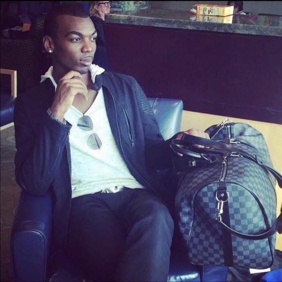 Profile Picture of Kelvin Wyche (@kidawesome90) on Poshmark