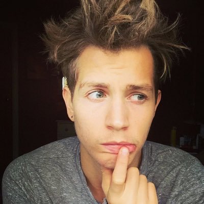 Profile Picture of McVey (@jamesSOS_) on Twitter