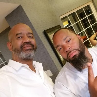 Profile Picture of Michael Stephen Price (@TheHiLitesShow) on Twitter