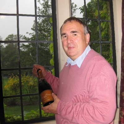 Terry Howarth - Twitter Profile Picture of Terry Howarth (@terryhowarth7) on Twitter