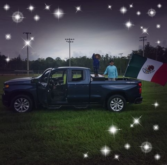 Enrique Luciano martinez - Poshmark Profile Picture of Enrique Luciano martinez (@enriquelucia206) on Poshmark