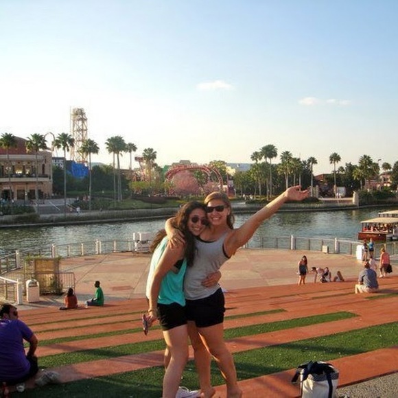 Profile Picture of Alex Sarkowsky (@asarks) on Poshmark