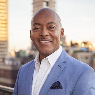 Profile Picture of Dr. Michael Jones (@suits_and_scrubs) on Instagram