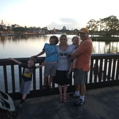 Profile Picture of Richard Apple (@rapple5454) on Twitter