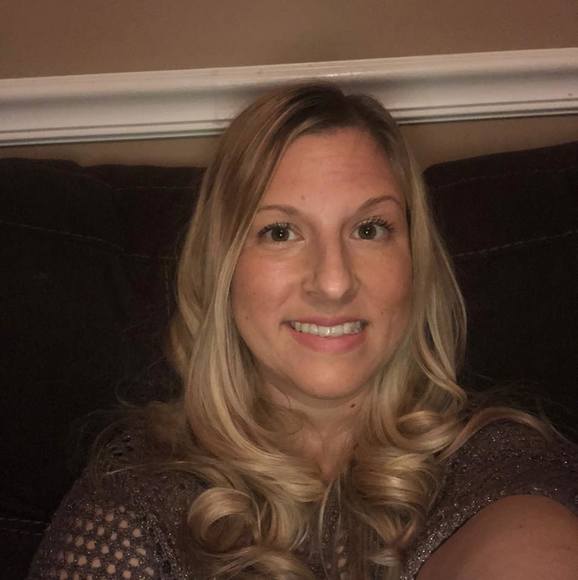 Profile Picture of Tabatha Thomas (@tabbygr) on Poshmark