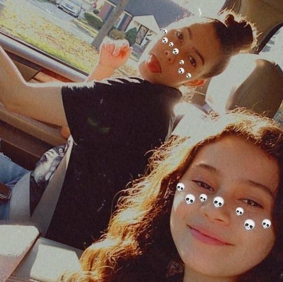 Profile Picture of Maya Colon (@mdca0813) on Poshmark