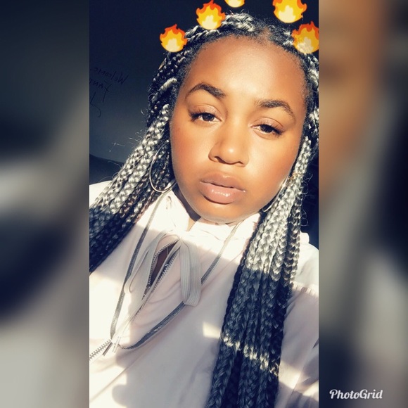 Profile Picture of Shay Jay (@queen5671) on Poshmark