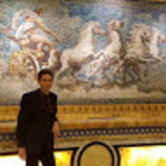 Profile Picture of Gabriel Bezner (@bezner) on Poshmark