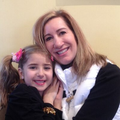 Profile Picture of Lisa Mackool (@LMackool) on Twitter