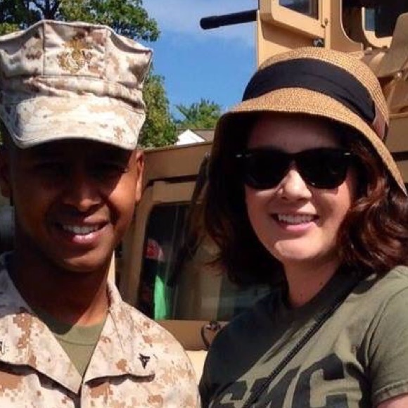 Profile Picture of Ariel Mendivil (@moosriel) on Poshmark