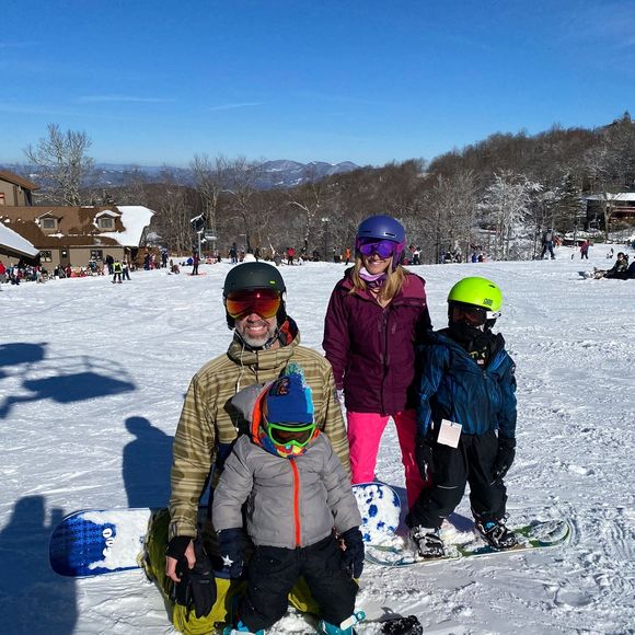 Profile Picture of Sarah Wade (@slwade87) on Poshmark