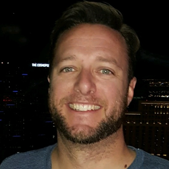 Profile Picture of Tony Mingee (@tmingee) on Poshmark