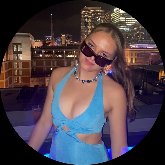 Profile Picture of Liberty Wickham (@libertywickham) on Poshmark