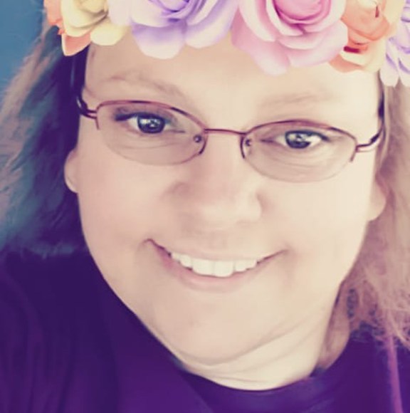 Profile Picture of Kimberly Hicks (@kimberly2373) on Poshmark