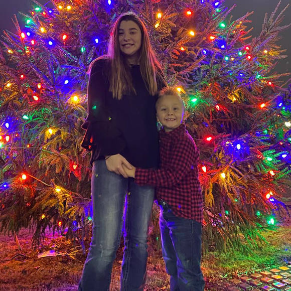 Profile Picture of Amy Hooker (@amy_hooker) on Poshmark