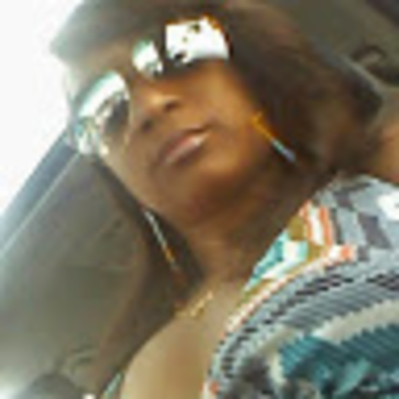 Victoria Ashby - Poshmark Profile Picture of Victoria Ashby (@gottaluv1) on Poshmark