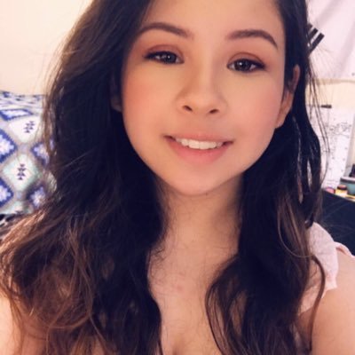 Profile Picture of Clair Constance (@clairconstance) on Twitter