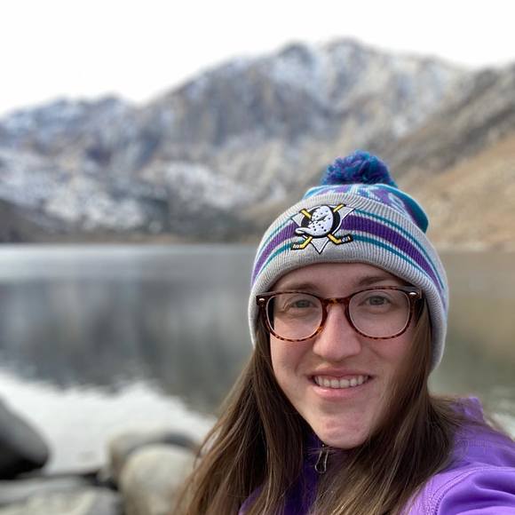 Profile Picture of Amanda Chapman (@babyx88) on Poshmark