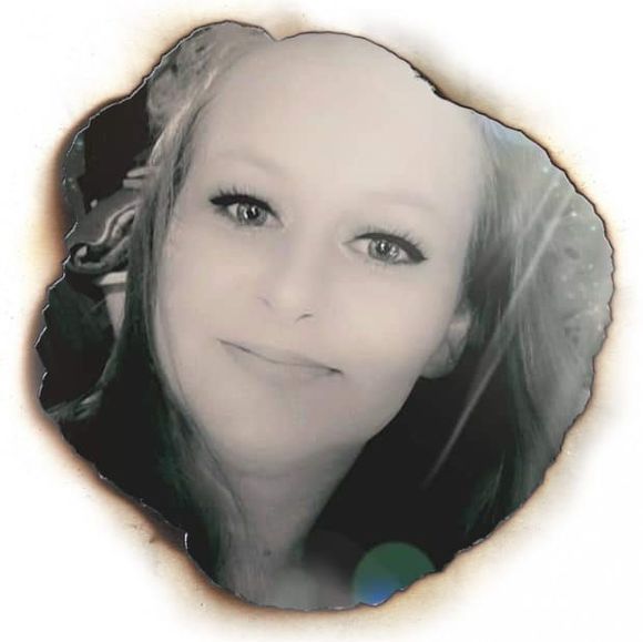 Profile Picture of Tamra Cowley (@ticowley76) on Poshmark