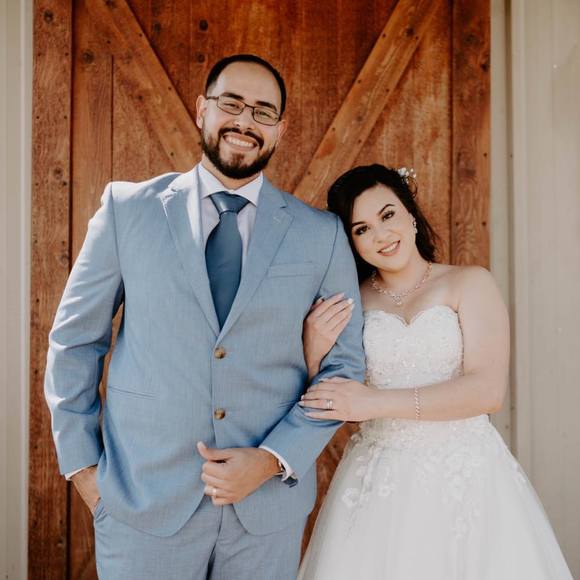 Profile Picture of Griselda Becquer (@griseldabecquer) on Poshmark