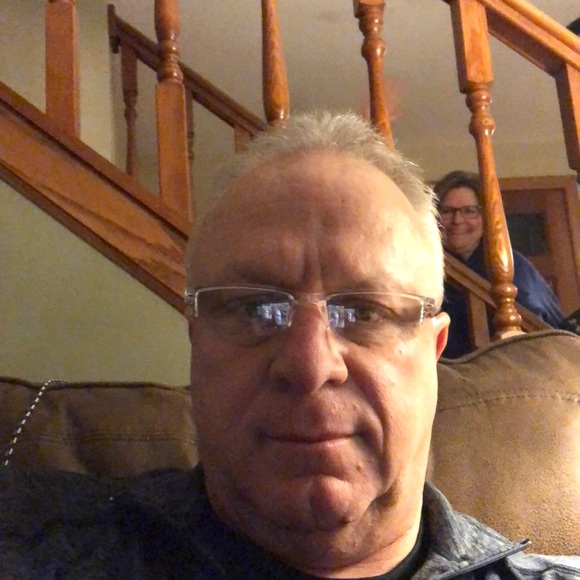 Profile Picture of Greg Sterwald (@gas6733) on Poshmark