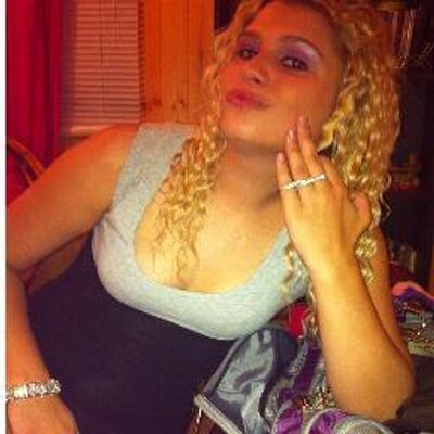 Profile Picture of Paige Mackay (@paiGeemaCk) on Twitter